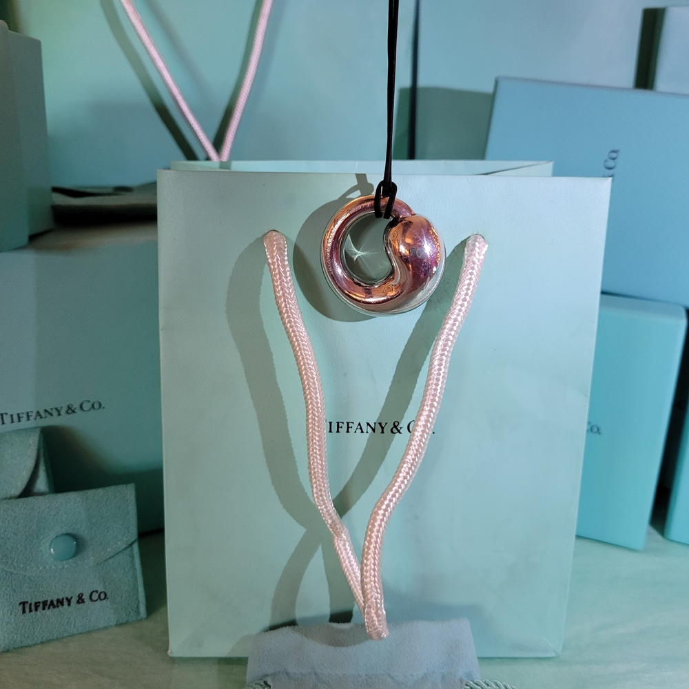Tiffany & Co. RARE 33mm XL Eternal Circle Silver Pendant with 32" Tiffany Cord - Picture 4 of 11